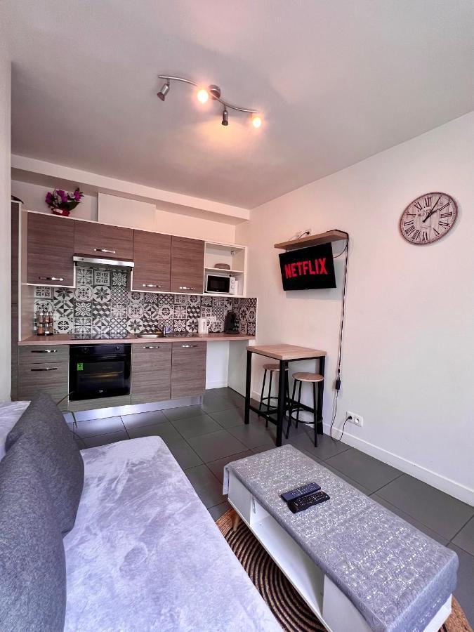 Logesty Home Proche Paris Et Metro Pantin Eksteriør bilde